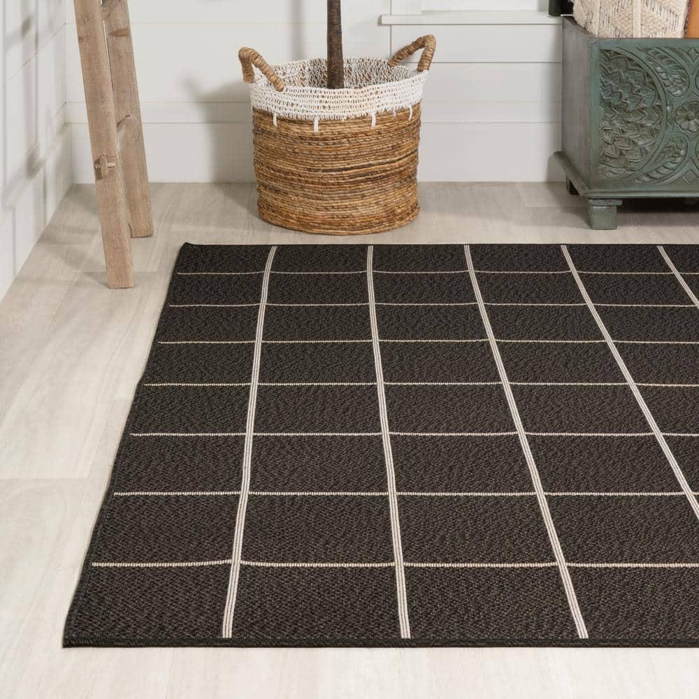 4' x 6' Grid Modern Squares Indoor/Outdoor Area Rug, Black/Cream - JONATHAN Y