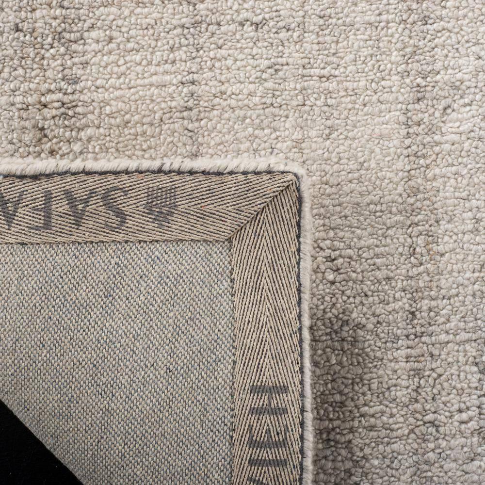 Abstract ABT141 Handmade Indoor Accent Rug - Light Grey - 3'x5' - Safavieh