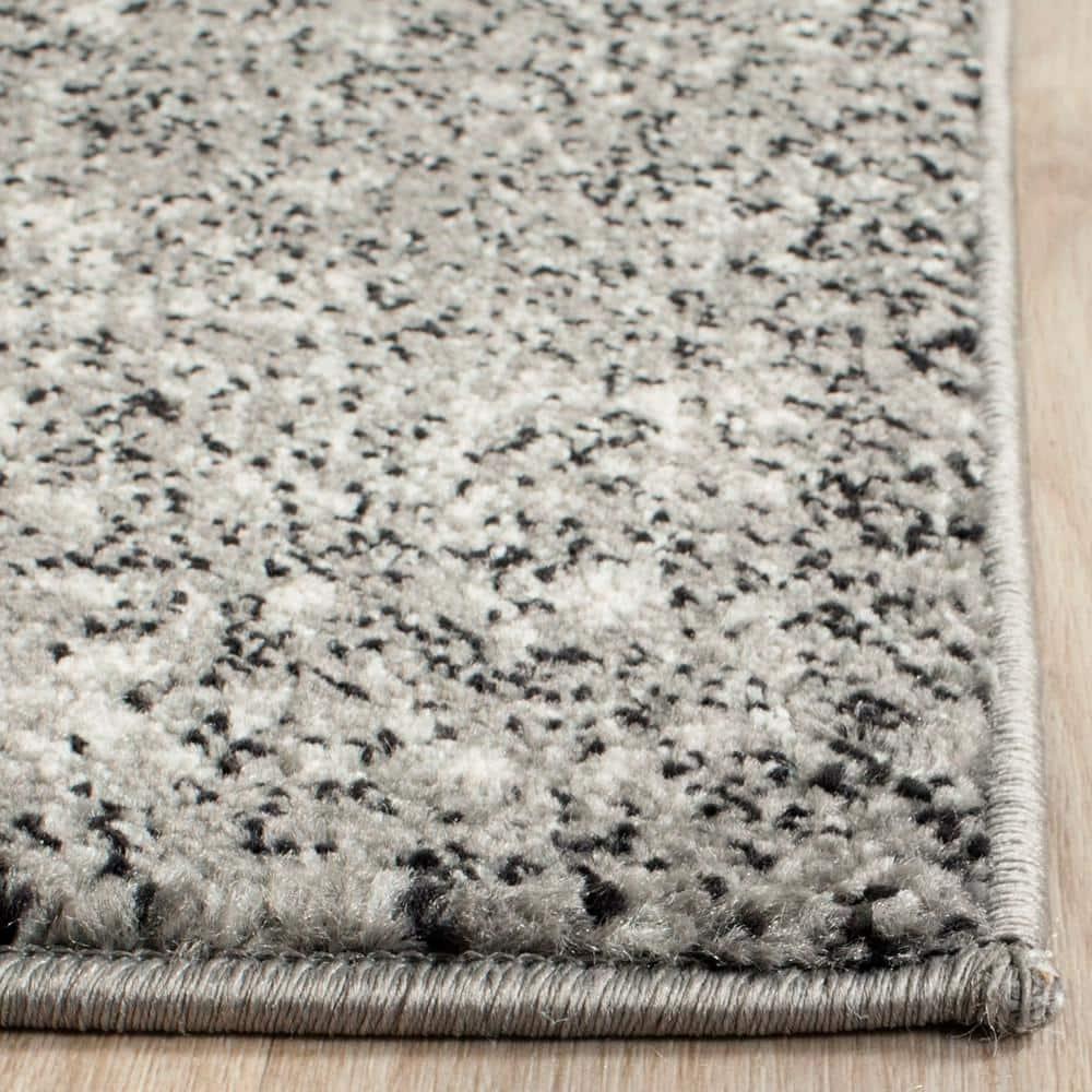 SAFAVIEH Evoke Trena Traditional Distressed Area Rug, Grey/Ivory, 9' x 12'