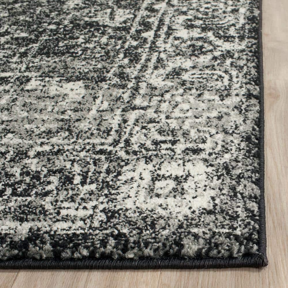 Evoke EVK270 Power Loomed Area Rug Charcoal / Ivory 5'-3" X 7'-6" - Safavieh.