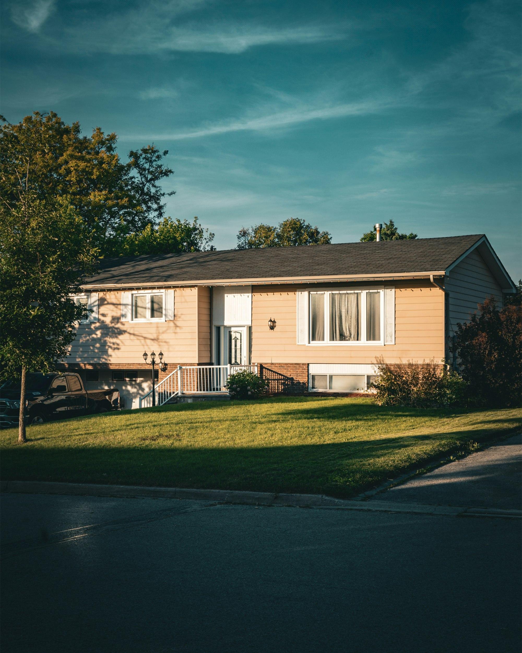 Moving In? Here’s Your (Not Boring) Guide to a Smooth New Home