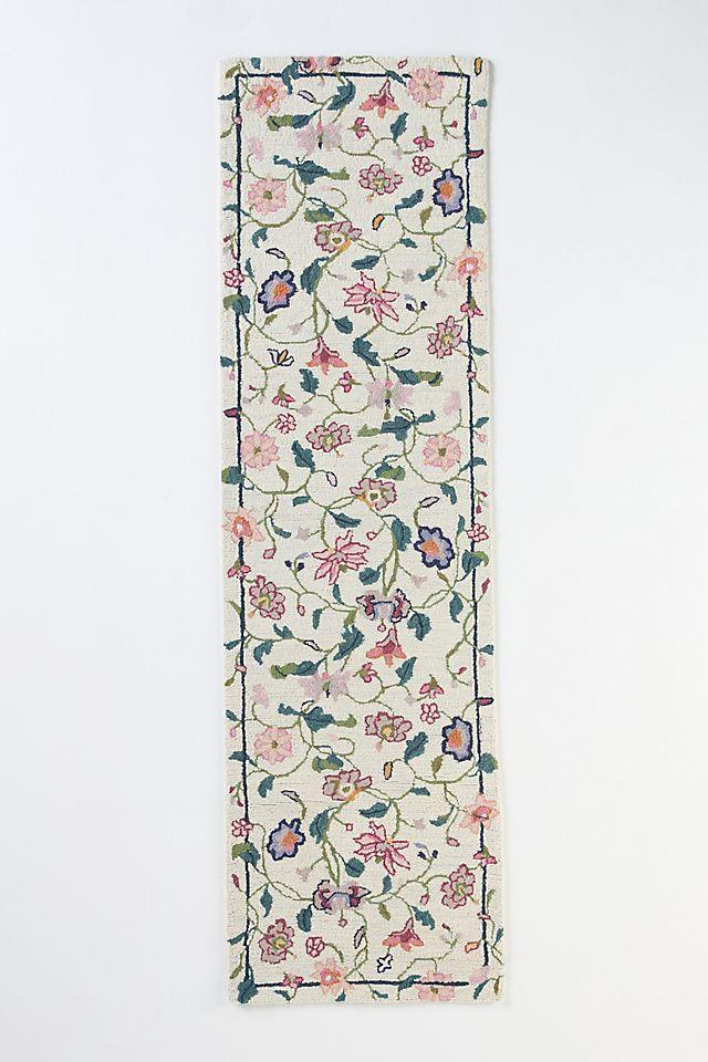 Hattie Wool Tufted Floral Rug