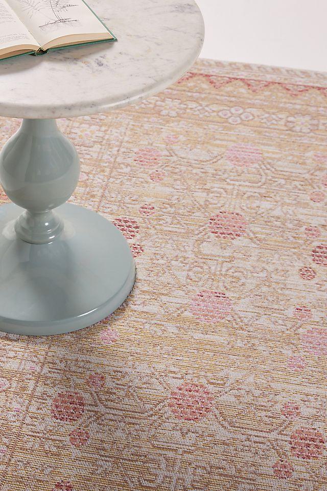 Momeni Isabella Holden Pink 2' X 3' Accent Rug: Modern Medallion, Low Pile, Indoor, Machine Made, Polyester