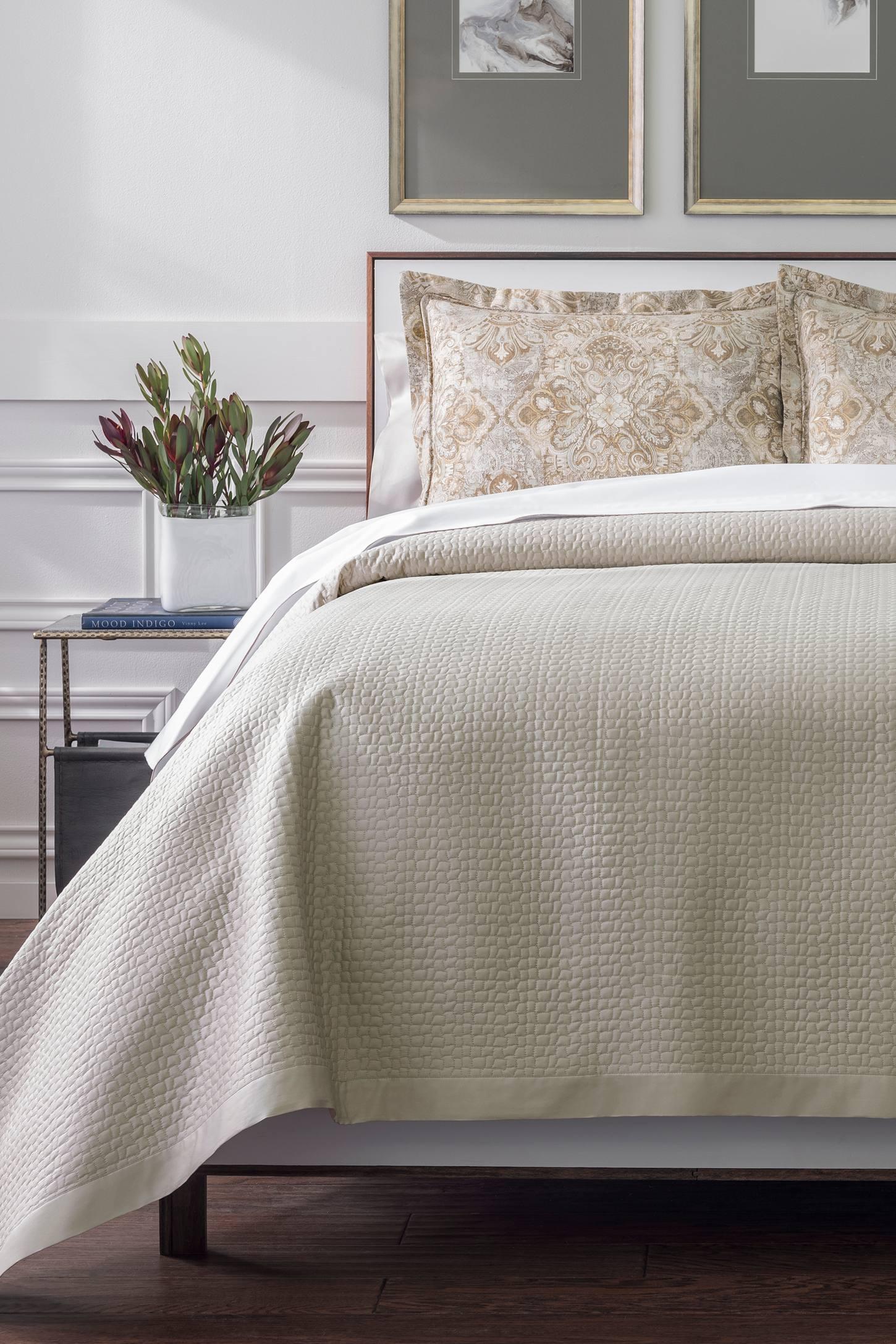 Peacock Alley Hamilton Quilted Coverlet