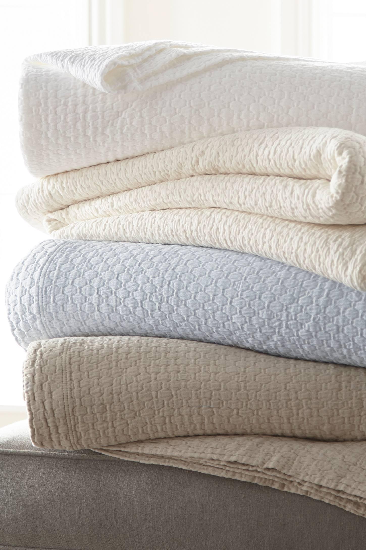 Sumptuous Bare Blue King-Size Cotton Matelasse Coverlet