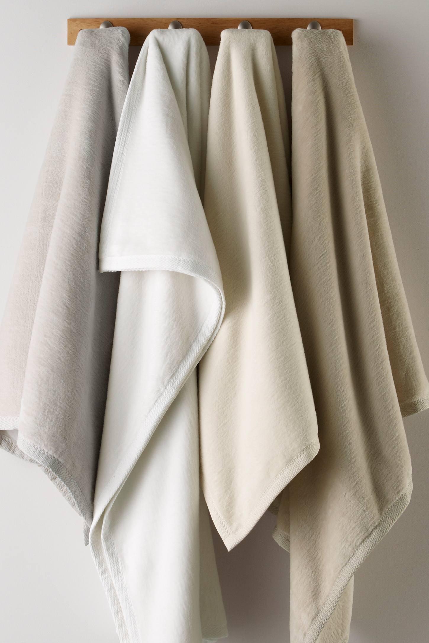 Peacock Alley Signature All Seasons 100% Cotton Blanket