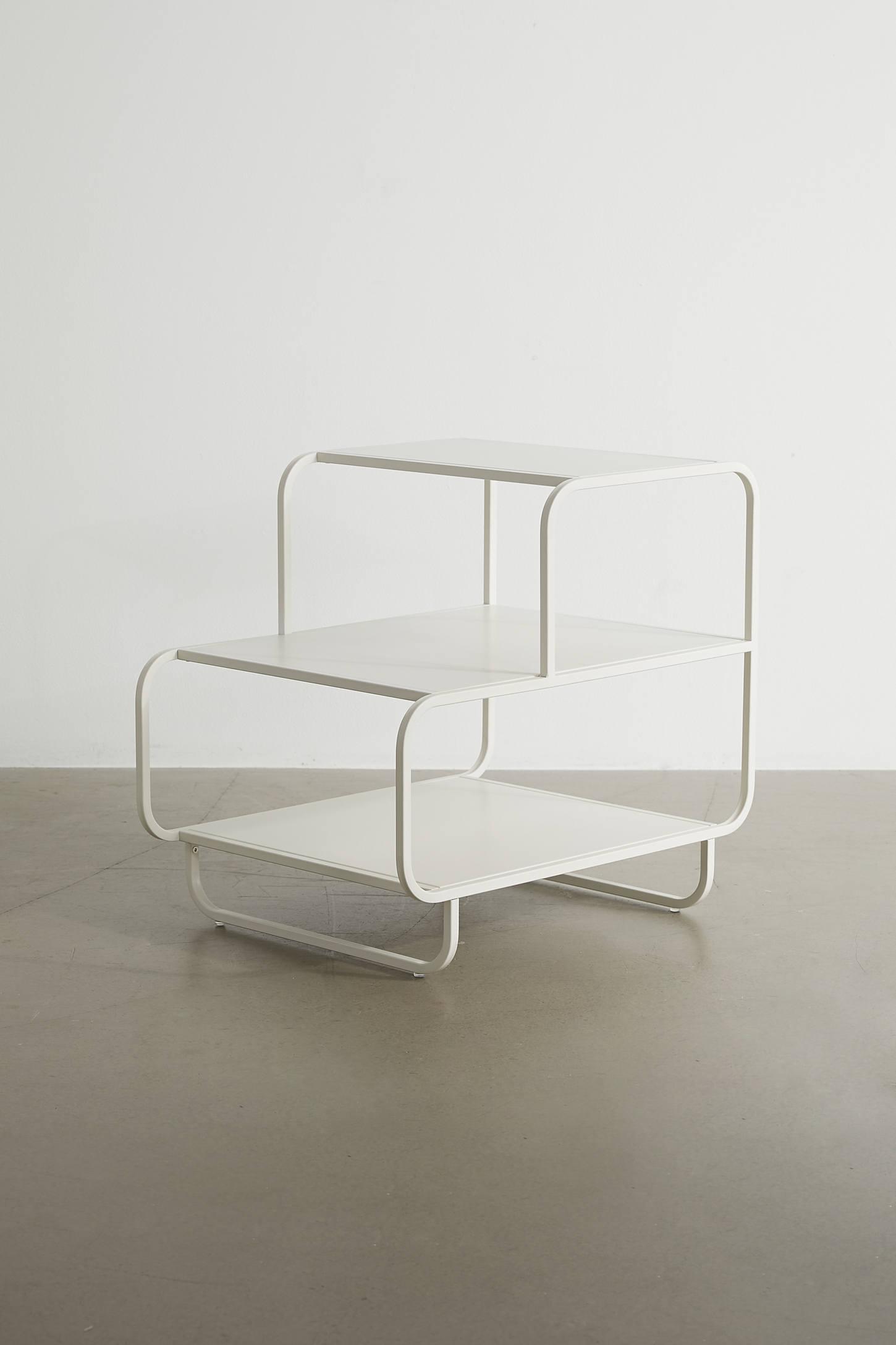 Alana Metal 3-Tiered Side Table/Nightstand