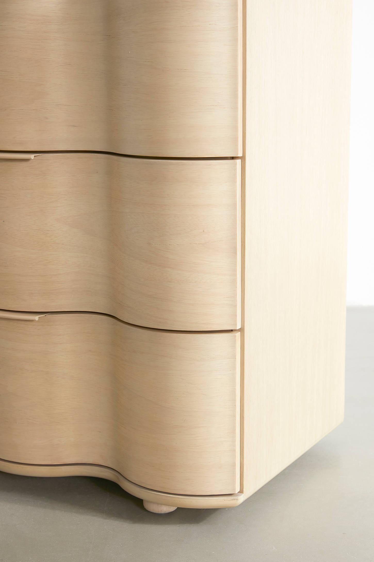 Aria 6-Drawer Short Squiggle Dresser