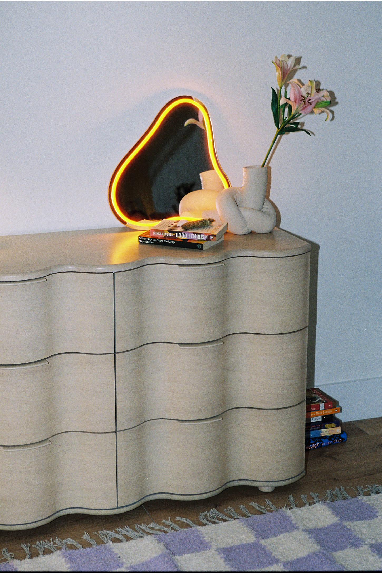 Aria 6-Drawer Short Squiggle Dresser