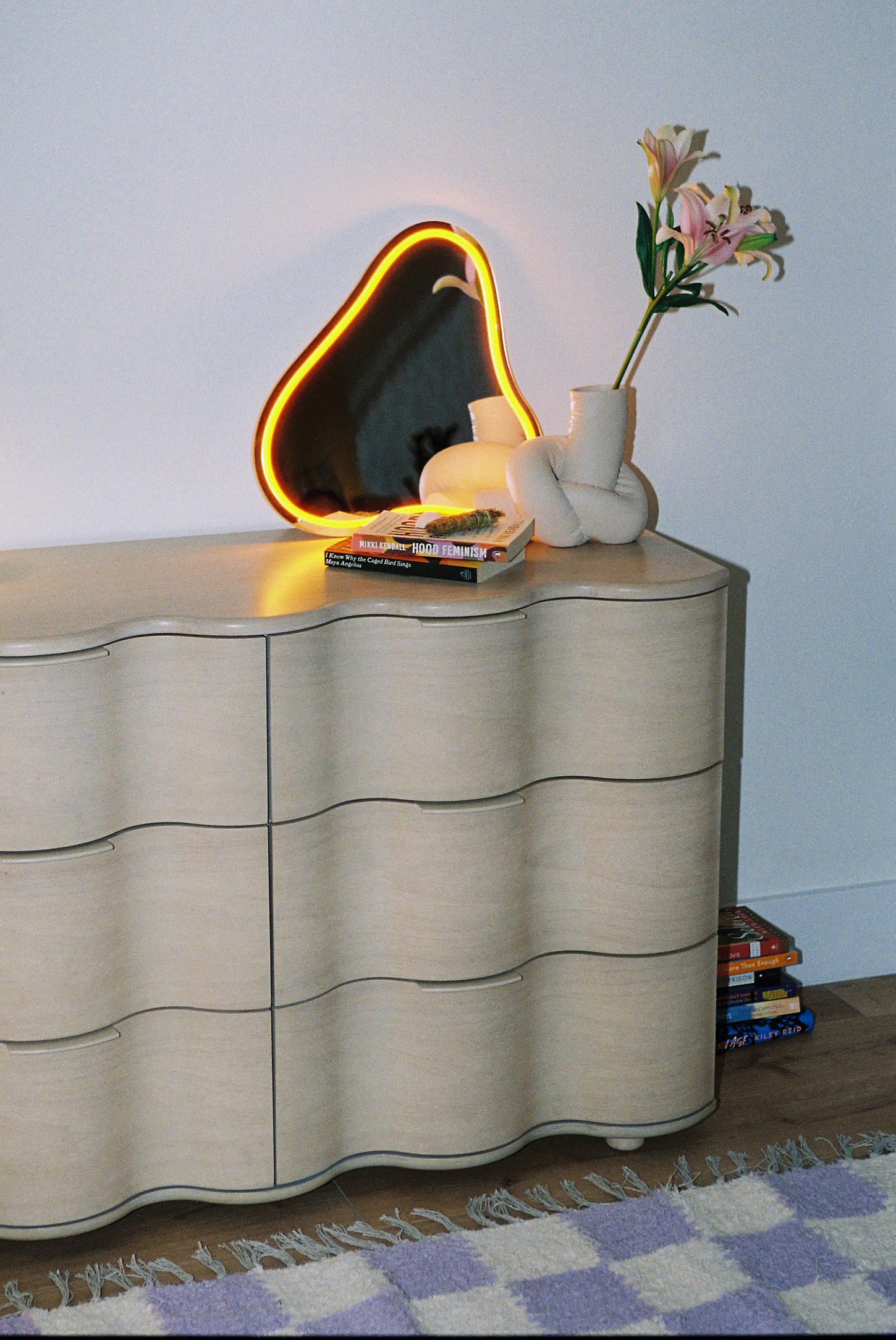 Aria 6-Drawer Short Squiggle Dresser