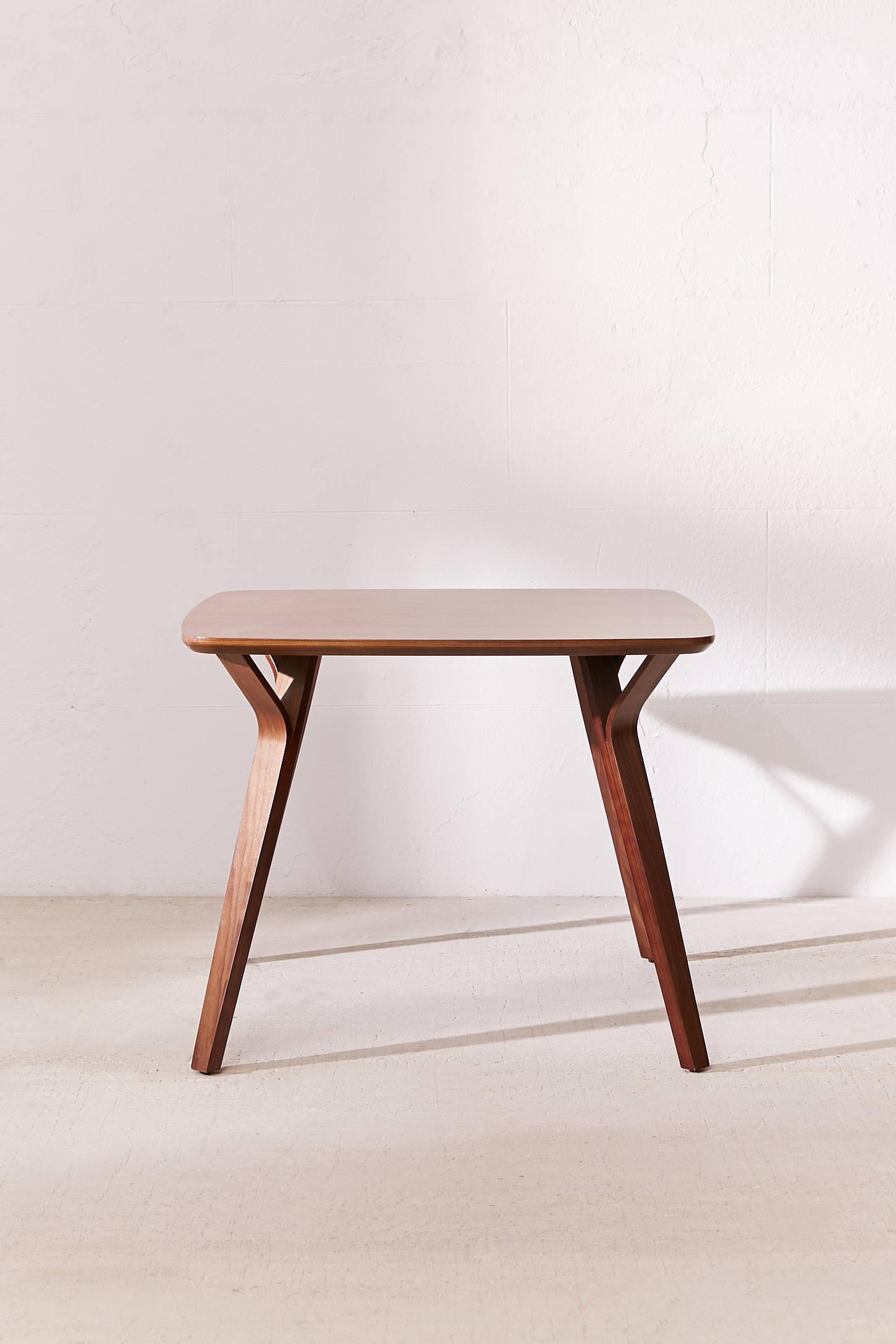 Foila Dining Table