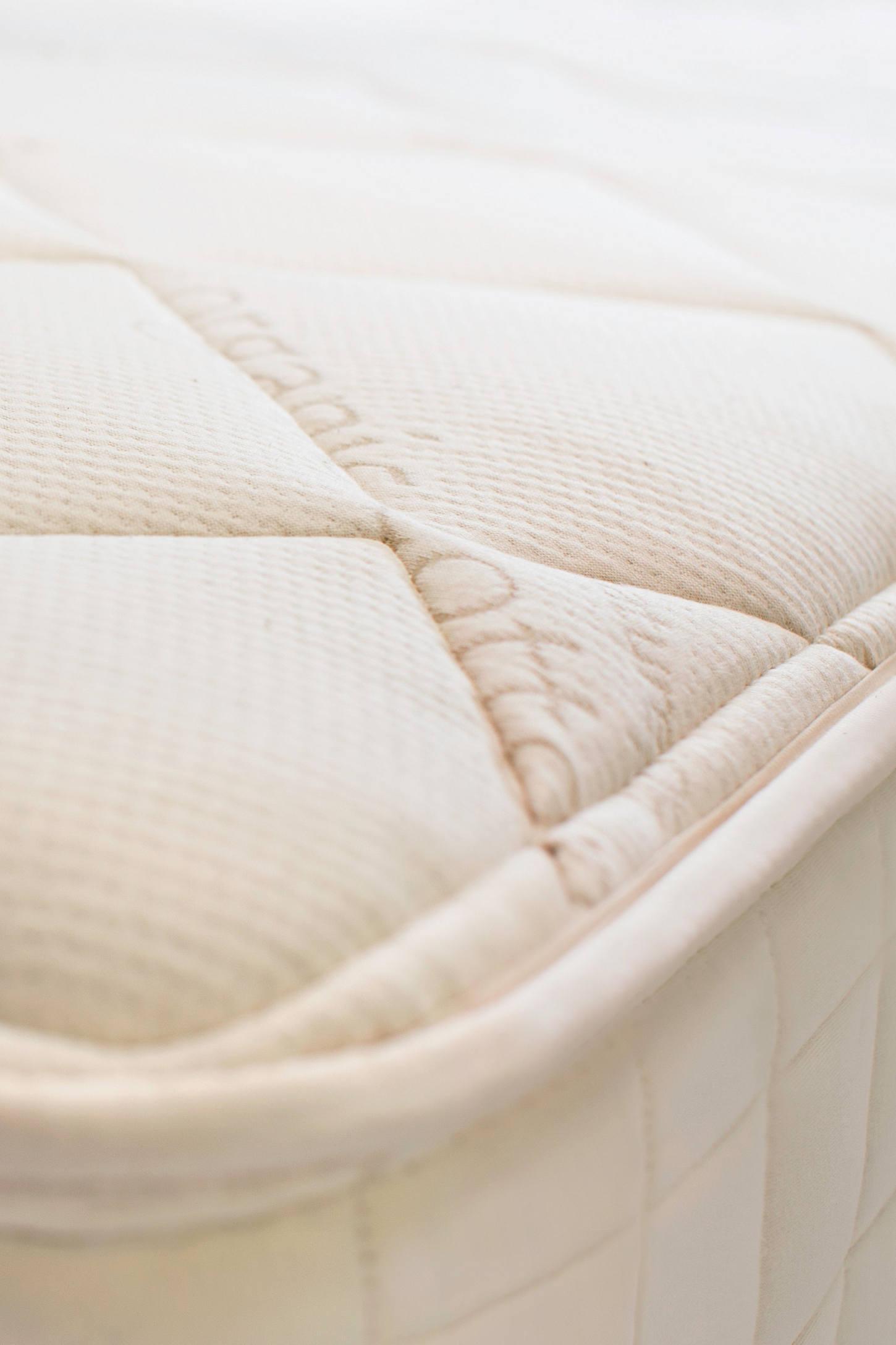 Naturepedic Chorus Twin Organic Luxury Medium Mattress