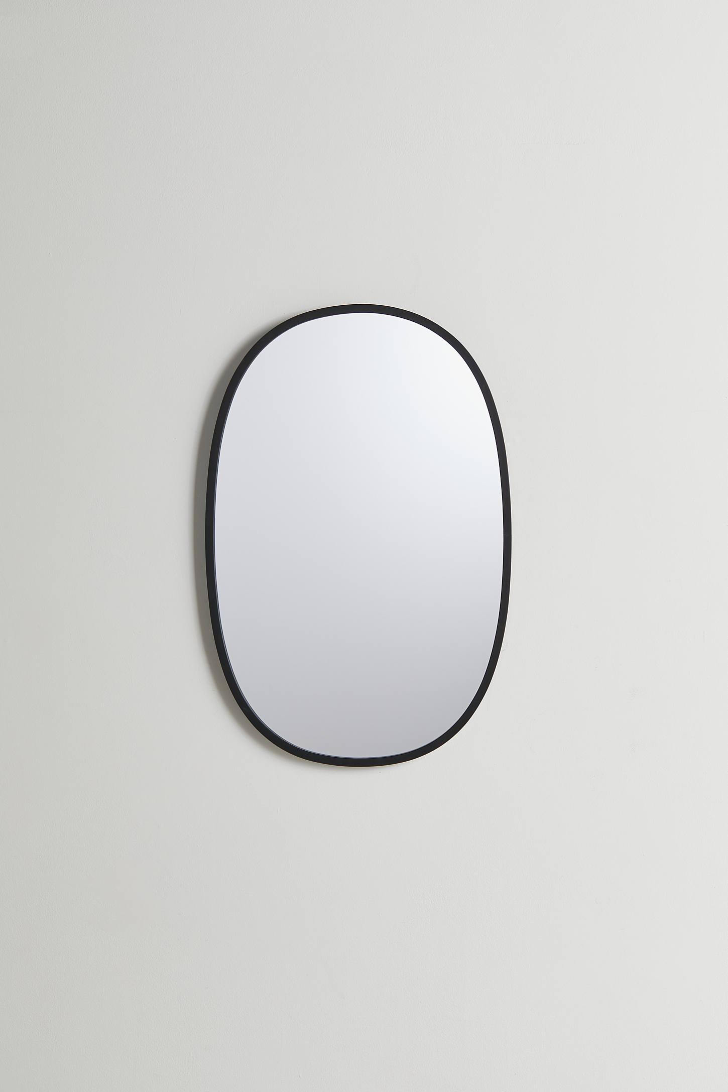 Oval Hub Mirror