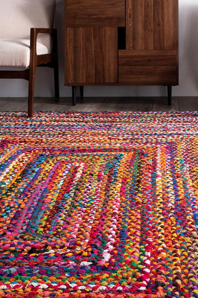 Handmade Multicolor Cotton Braided 26" Accent Rug