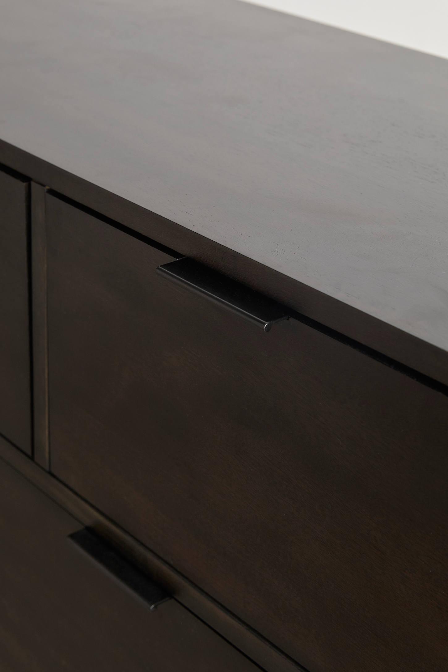 Kira Dresser