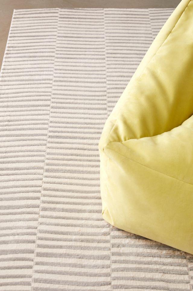 Static Tufted Rug