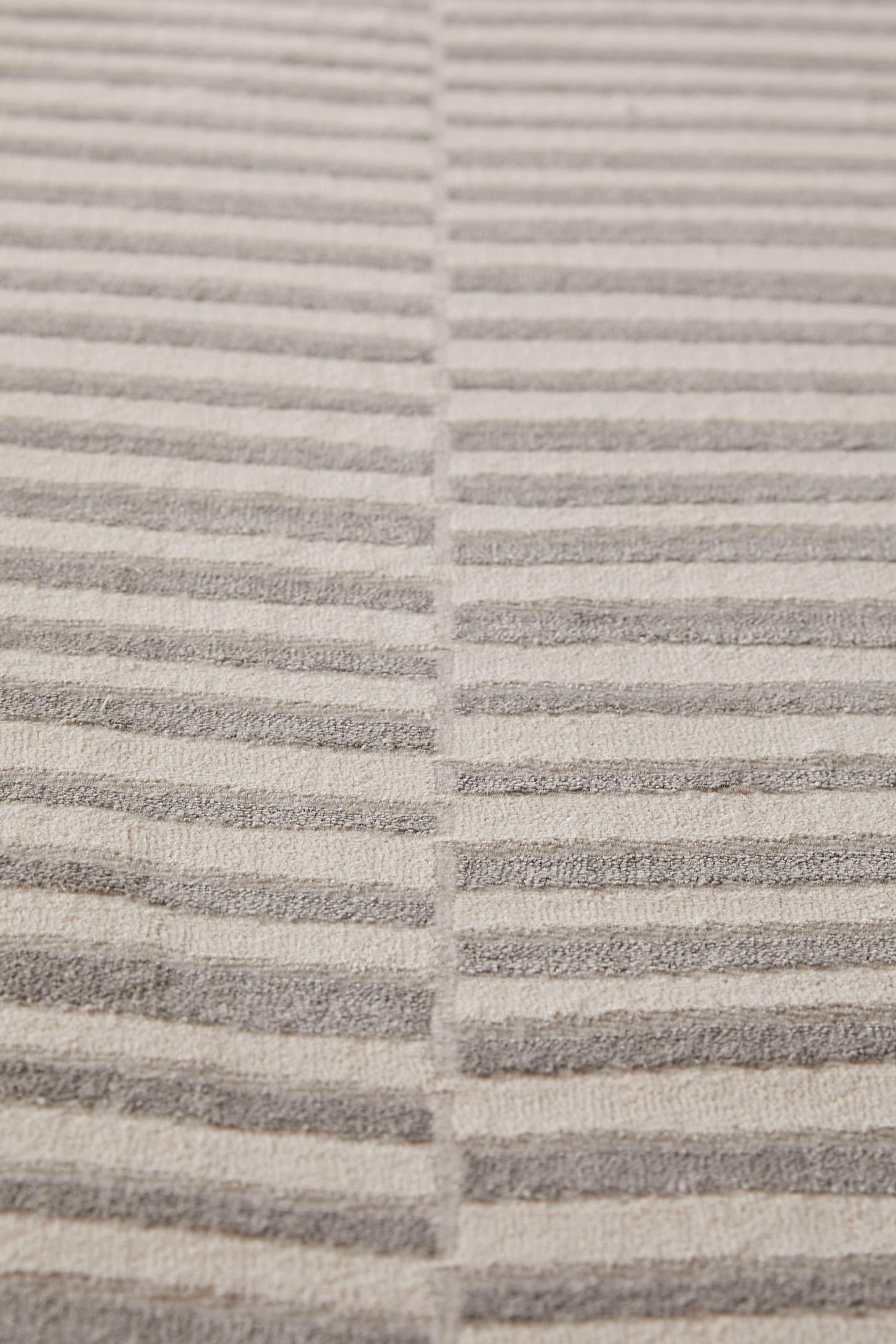 Static Tufted Rug