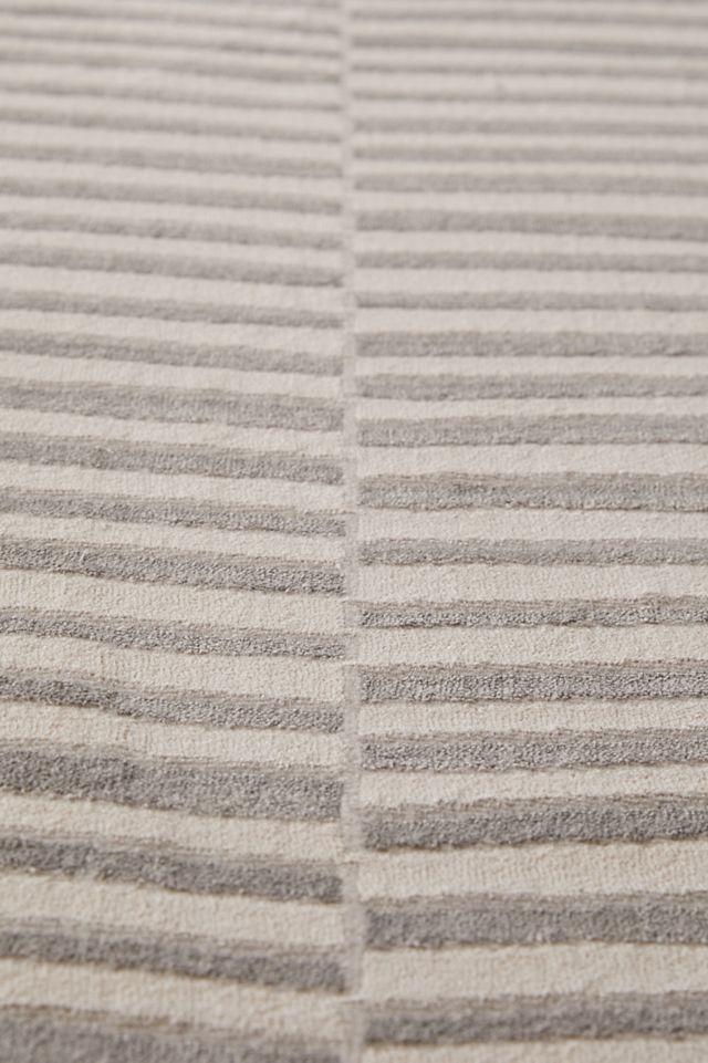 Static Tufted Rug