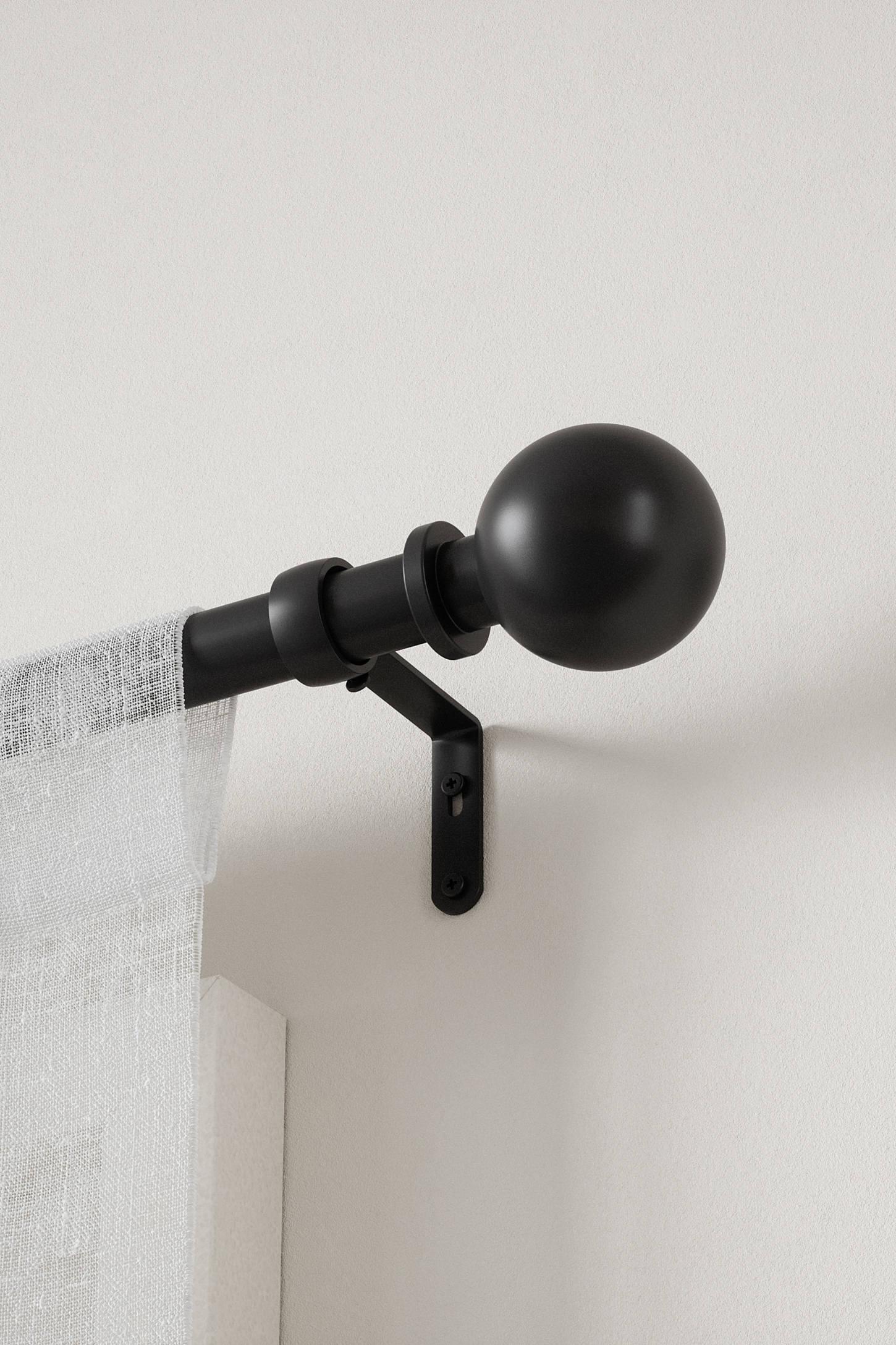 Billy Curtain Rod