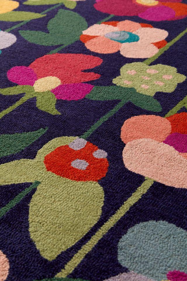 Floral Tufted Wool Rug