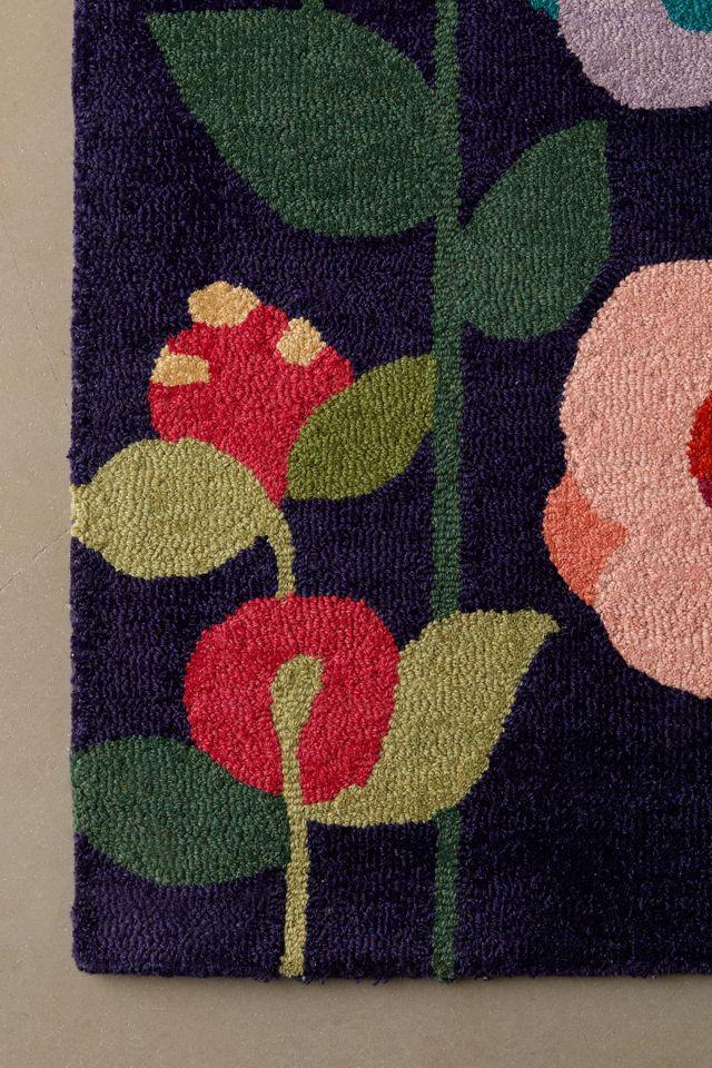 Floral Tufted Wool Rug