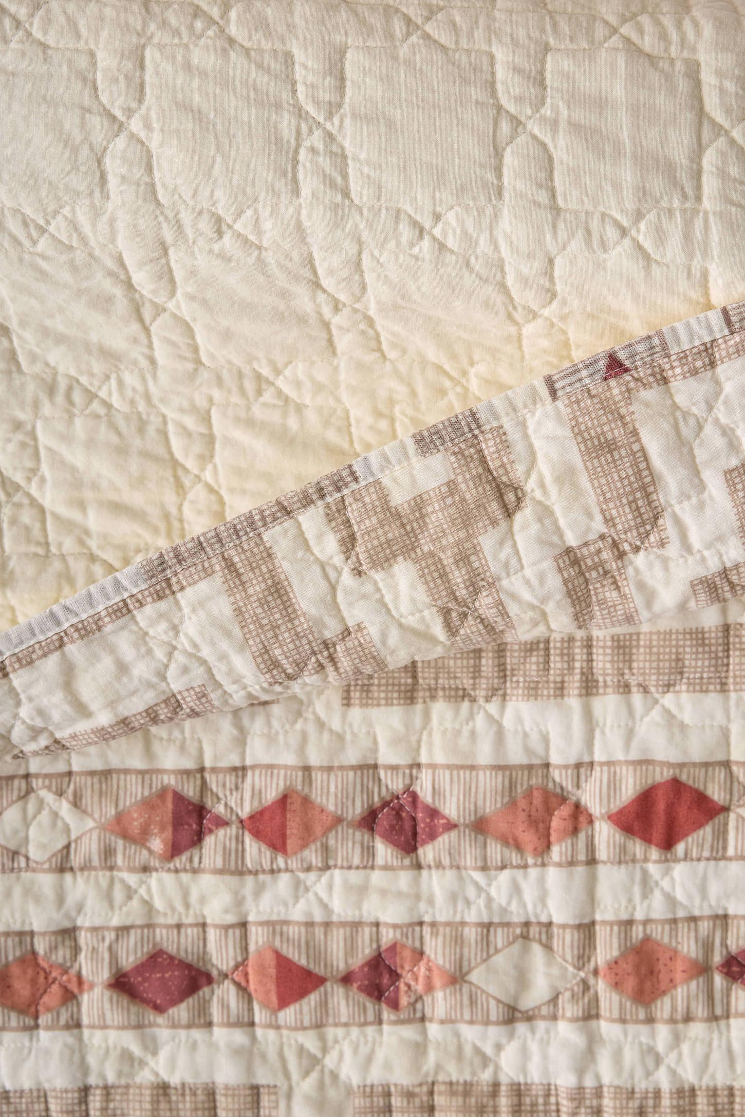 Jungalow Hypnotic Quilt Set