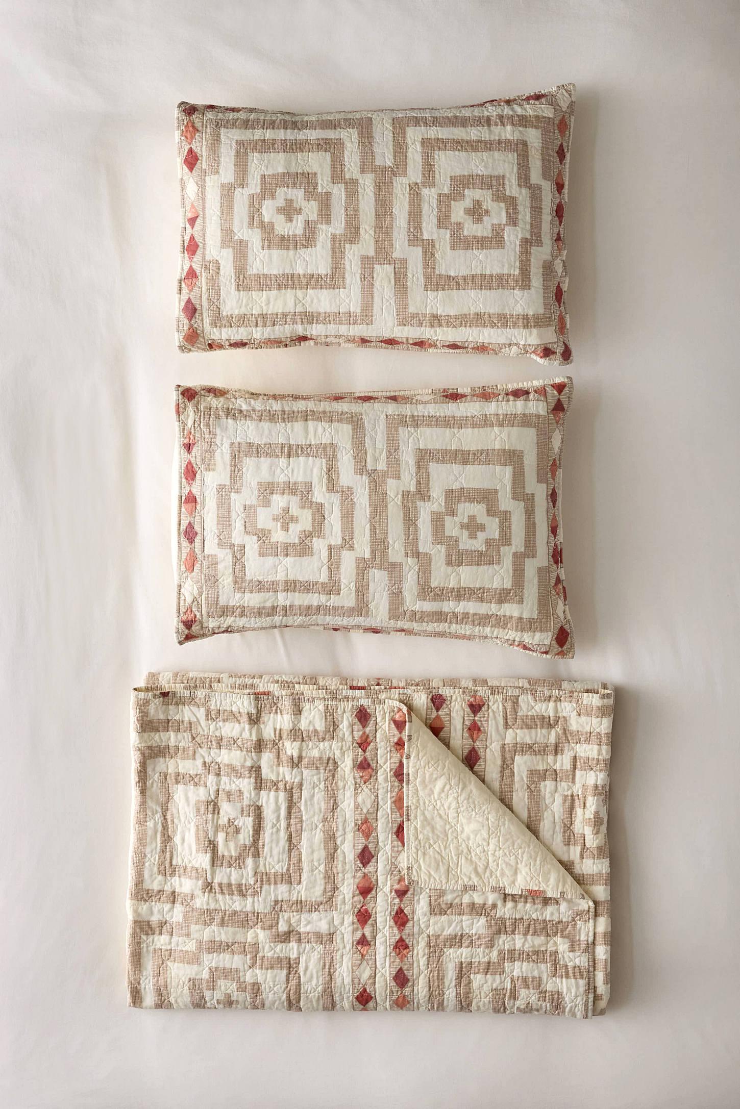 Jungalow Hypnotic Quilt Set