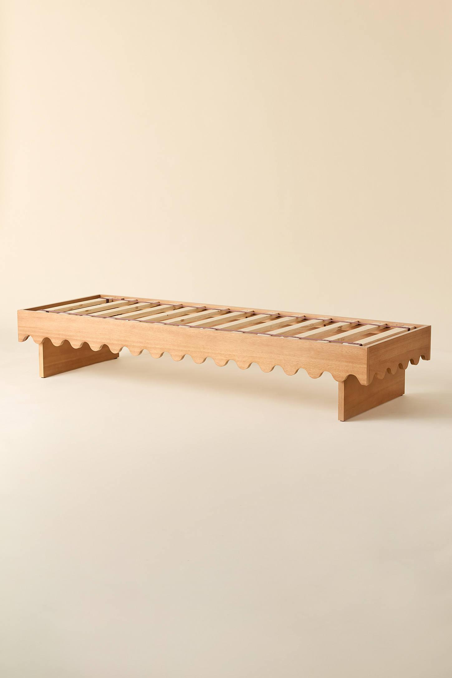 Roma Scalloped Wood Daybed