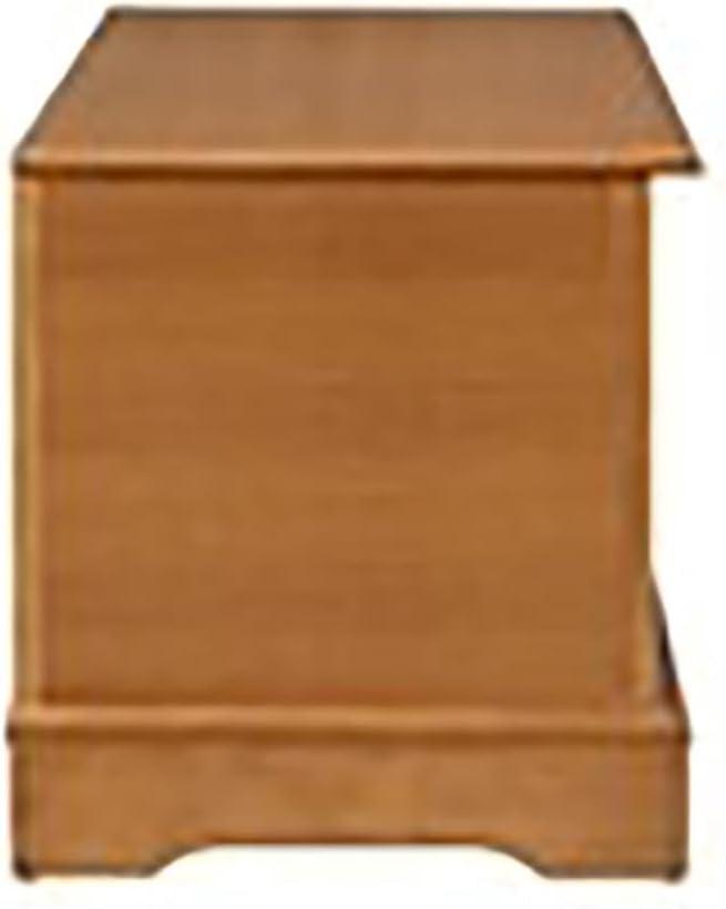 Bowery Hill Rectangular Traditional Wood Cedar Chest in Brown