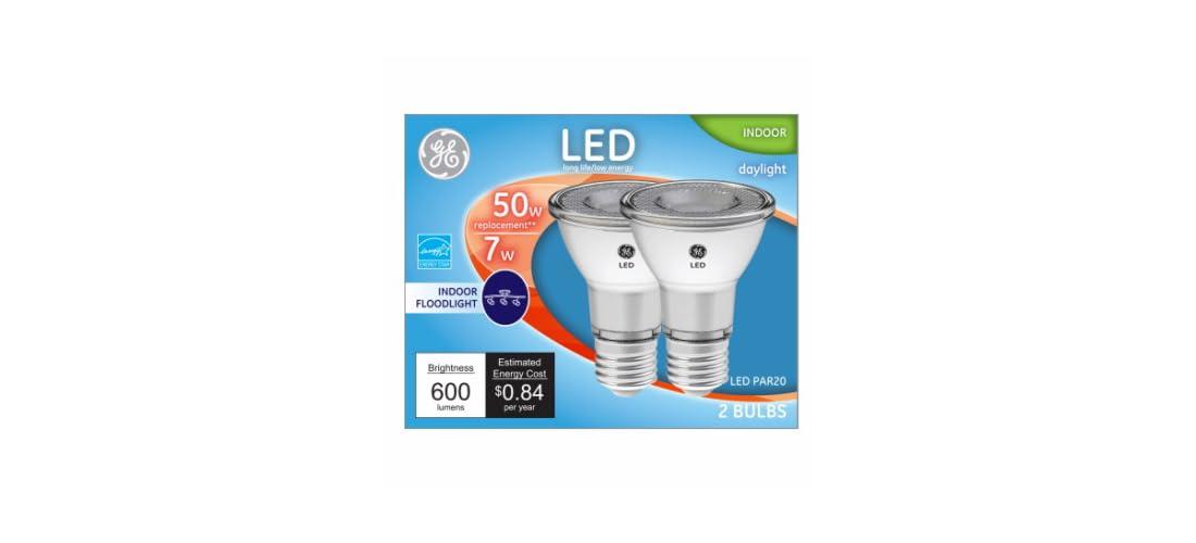 GE 93124156 LED Directional Light Bulb, R20, Daylight, Clear Bulb, 500 Lumens, 7 Watt, 2-Pk. - Quantity 1