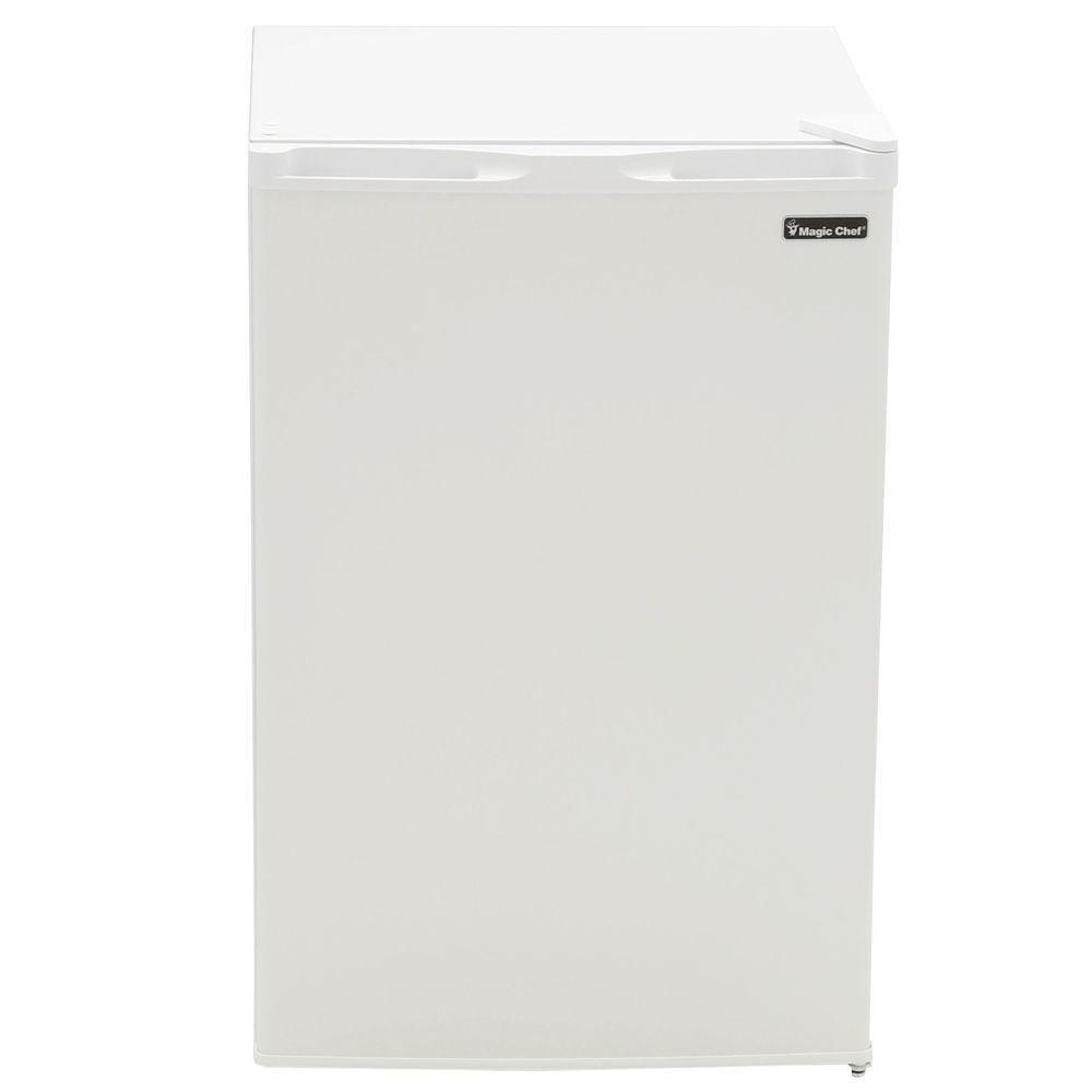 Magic Chef 3.0 Cu ft Upright Freezer, White (MCUF3W2)
