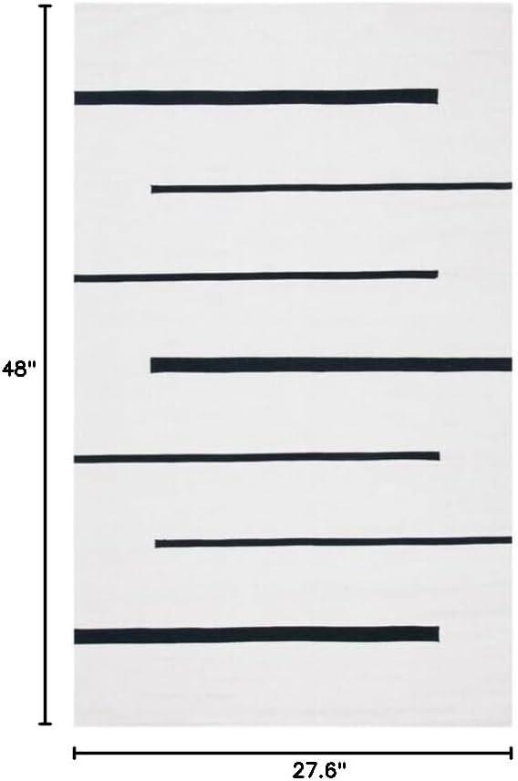 Montauk MTK311 Hand Woven Indoor Accent Rug - Ivory/Black - 2'3"x4' - Safavieh