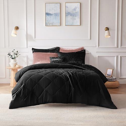 Felicia Crushed Velvet Quilted Duvet Set with Throw Pillow