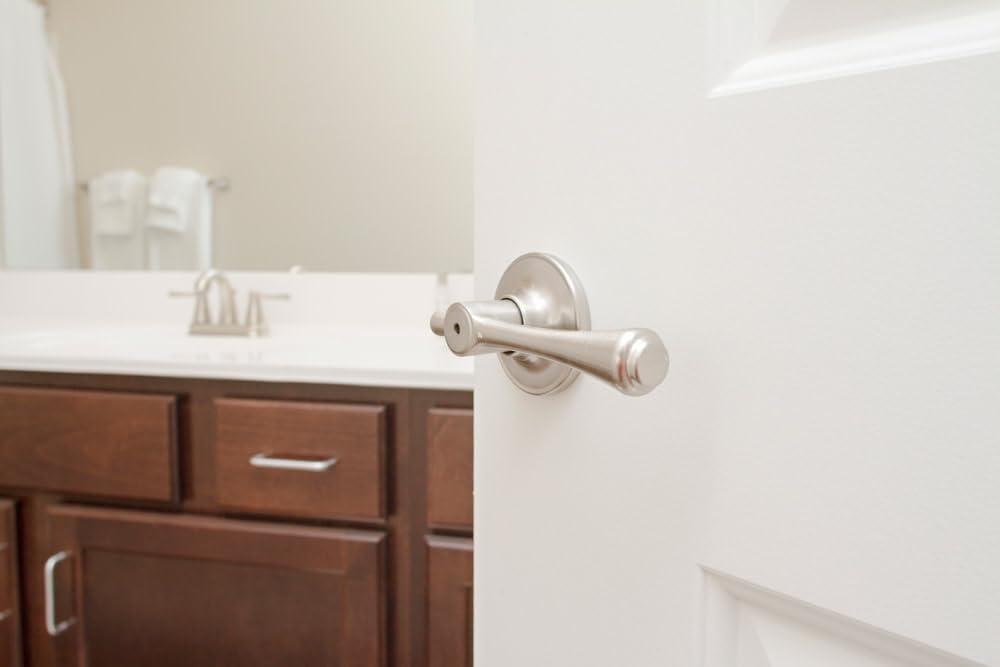Design House Ironwood Privacy Universal Interior Bed and Bath Door Lever, Satin Nickel