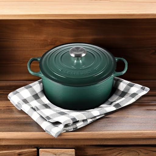 Le Creuset Signature Enameled Cast Iron Round Dutch Oven with Lid