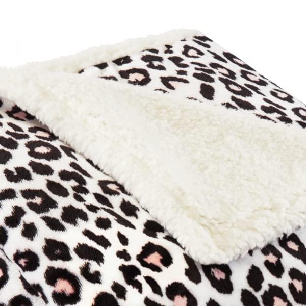 Betsey Johnson Betsey Johnson Printed Ultra Soft Plush Fleece Blankets