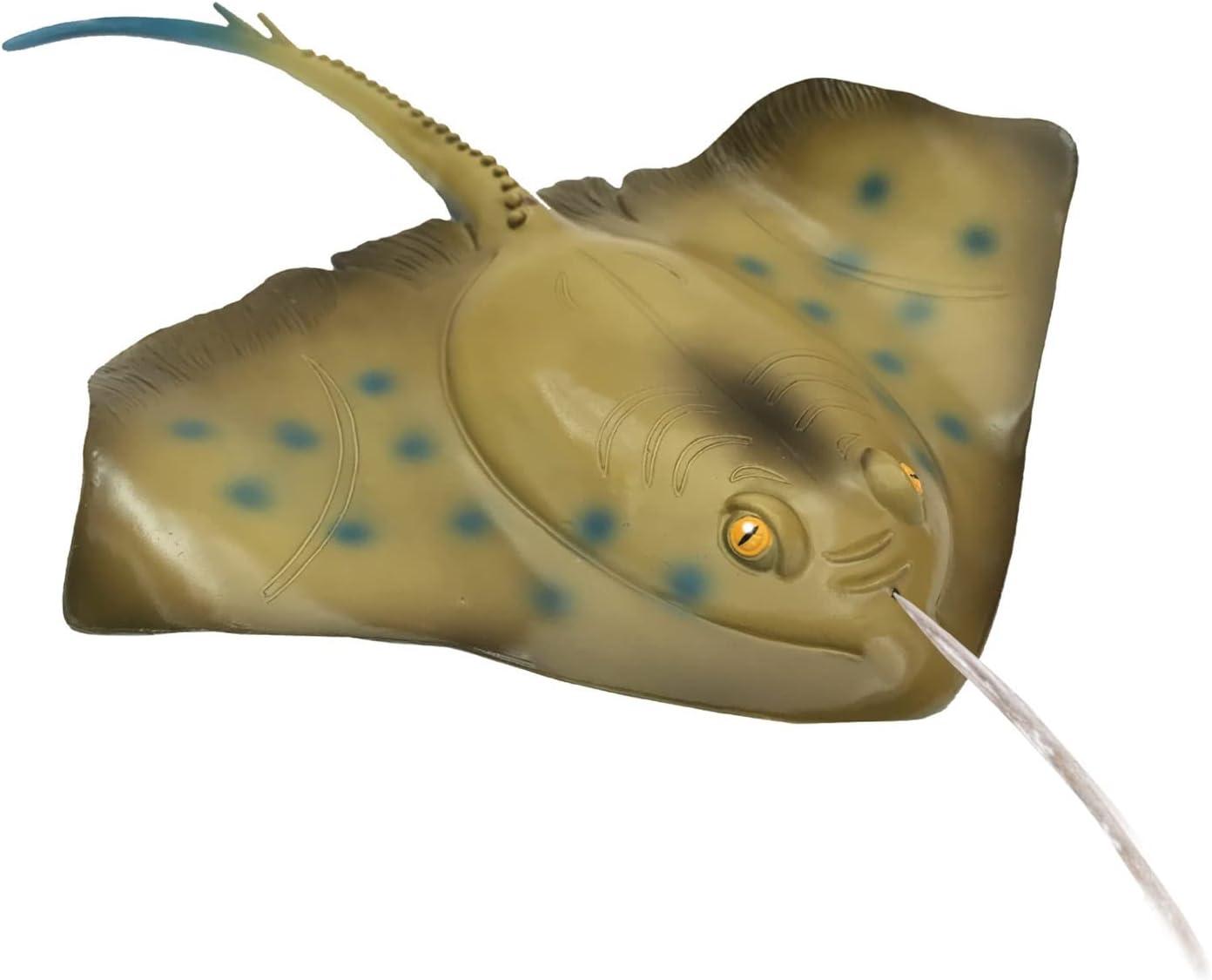 Bath Squirts - Stingray from Deluxebase. Sting Ray Animal Bath Toy for Kids. Ocean Themed Squirting Bath Toys for Water Play, Pool Toys and Bathtub Toys. Great Gifts for Kids and Kids Bath Toys.