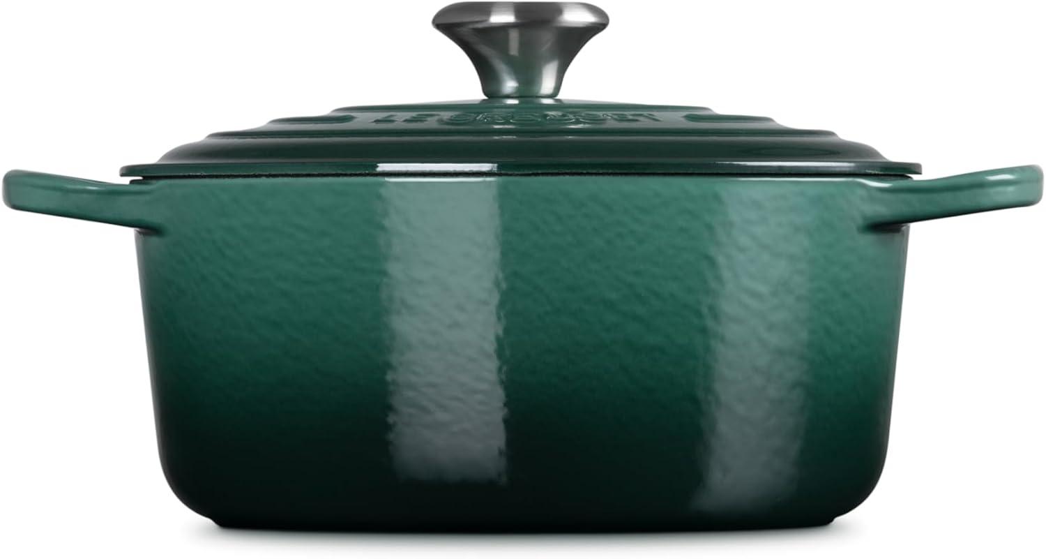 Le Creuset Signature Enameled Cast Iron Round Dutch Oven with Lid