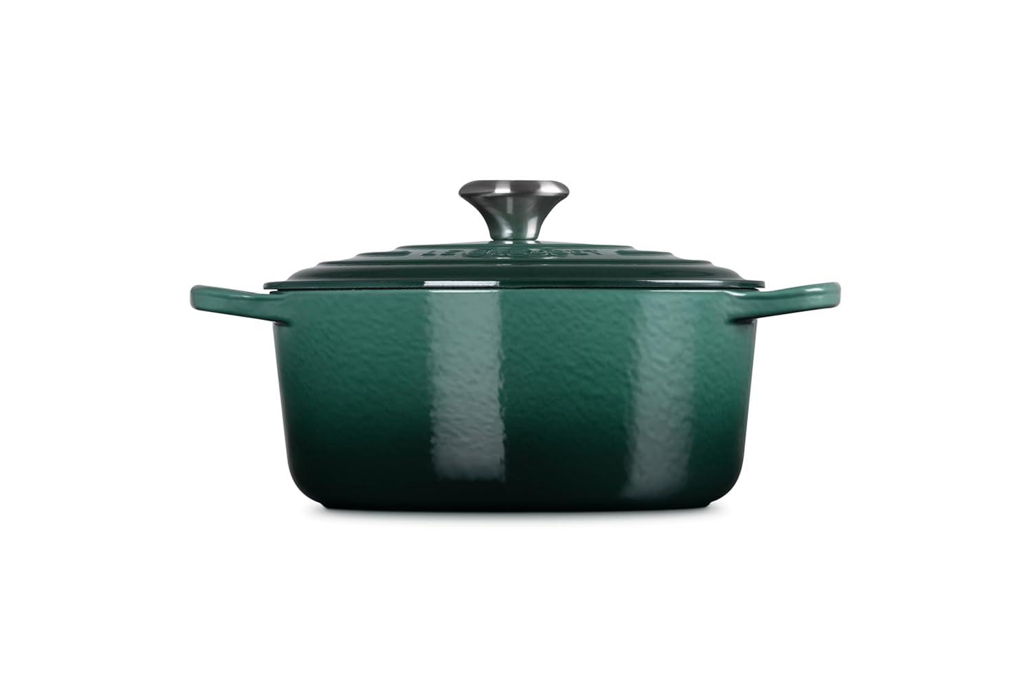 Le Creuset Signature Enameled Cast Iron Round Dutch Oven with Lid