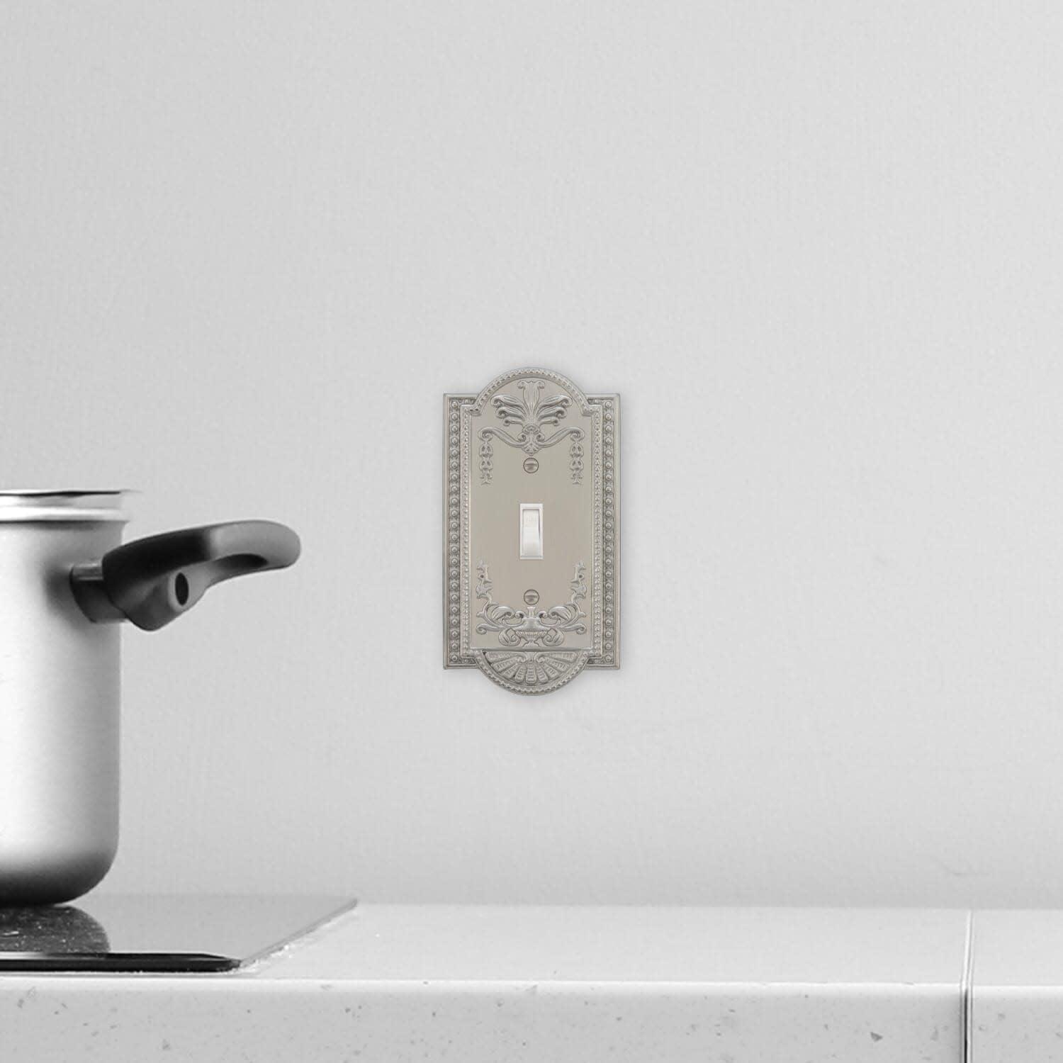 Meadows 1-Gang Toggle Light Switch Wall Plate