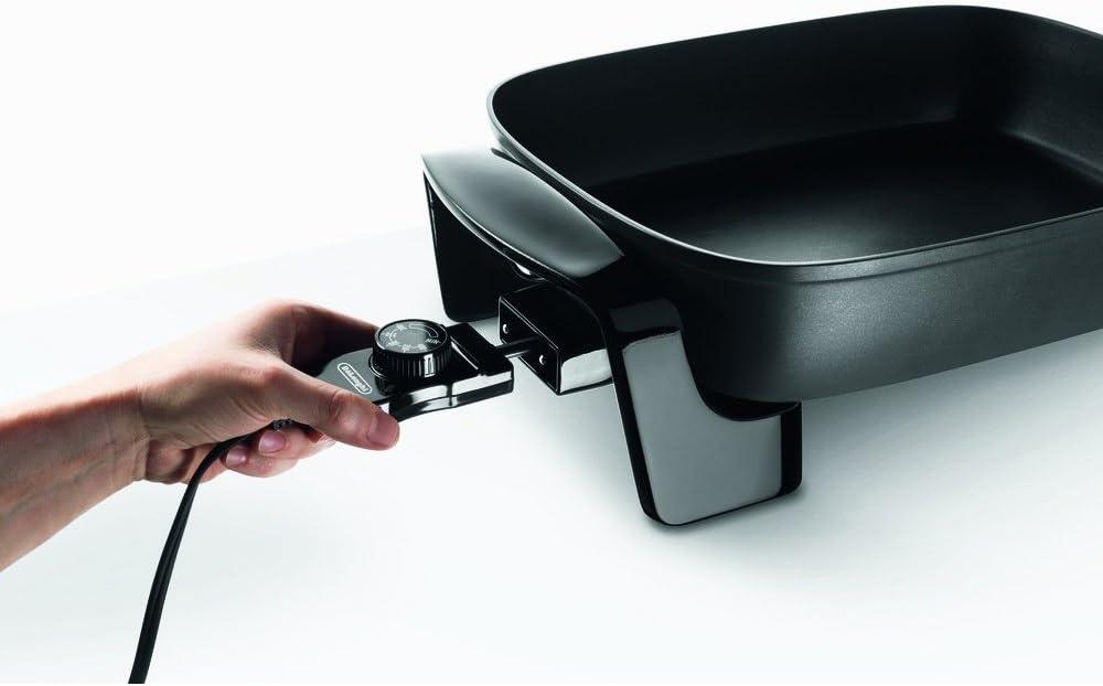 De'Longhi Electric Skillet with Tempered Glass Lid - Large Cooking Surface