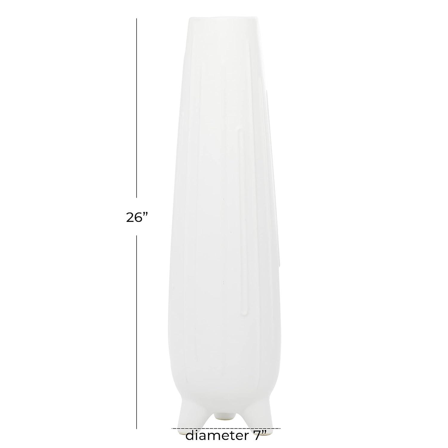 CosmoLiving by Cosmopolitan Cosmoliving By Cosmopolitan White Ceramic Contemporary Vase