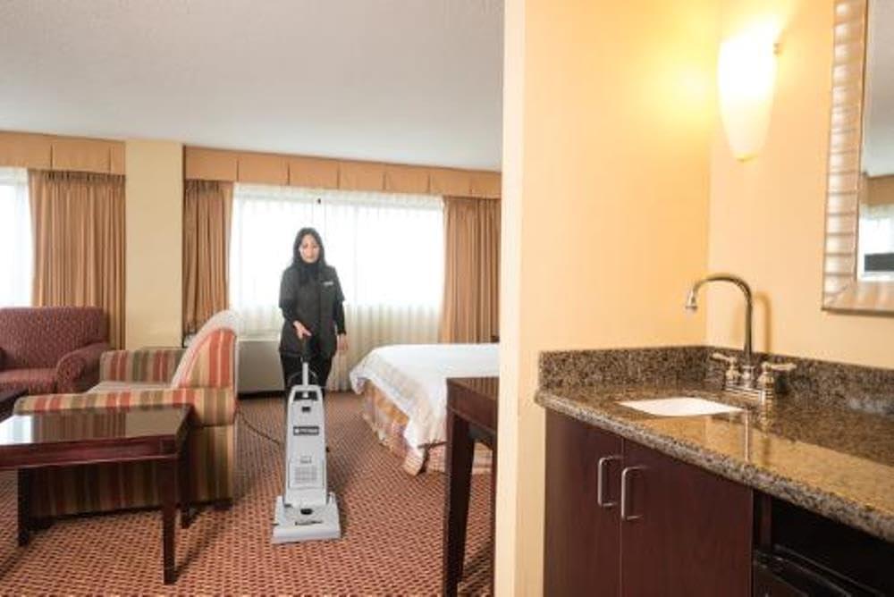 Advance Upright Vacuum