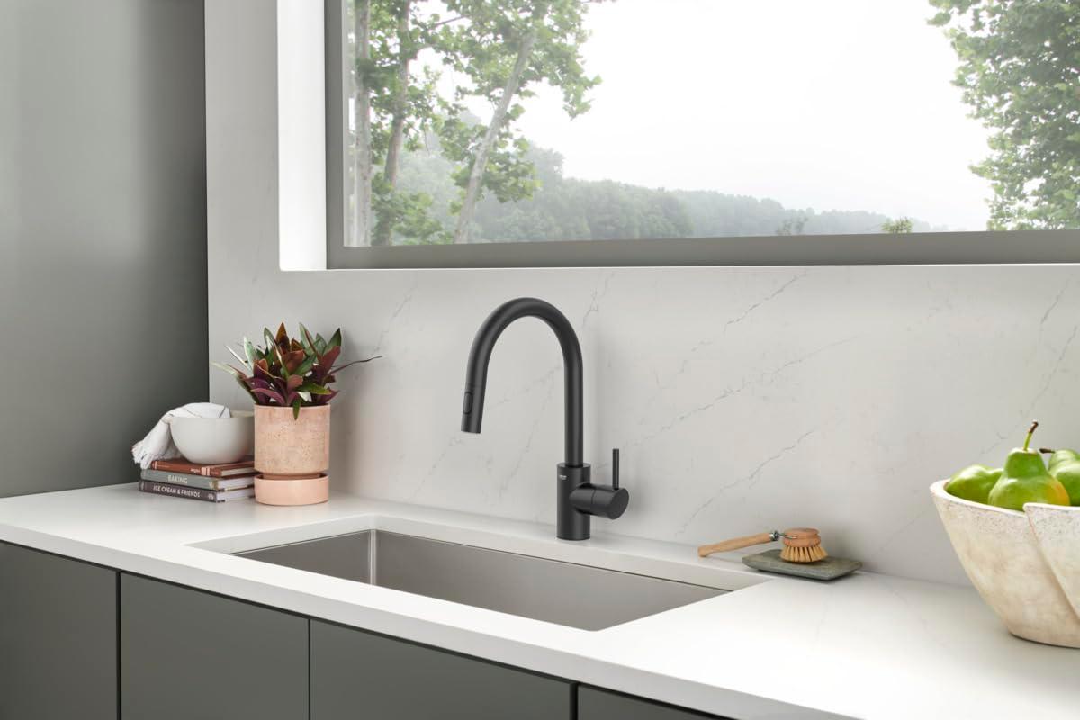 Concetto™ Single Handle Kitchen Faucet with Accessories 1.75 GPM
