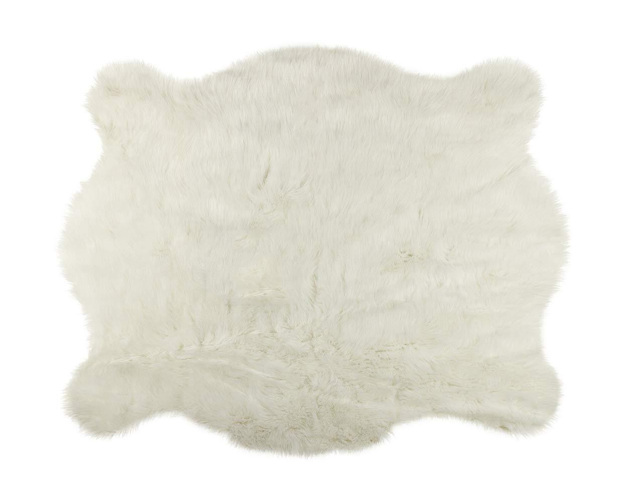 Luxe Classic Faux Hide Rug | Polar bear | 5.25'x7.5'