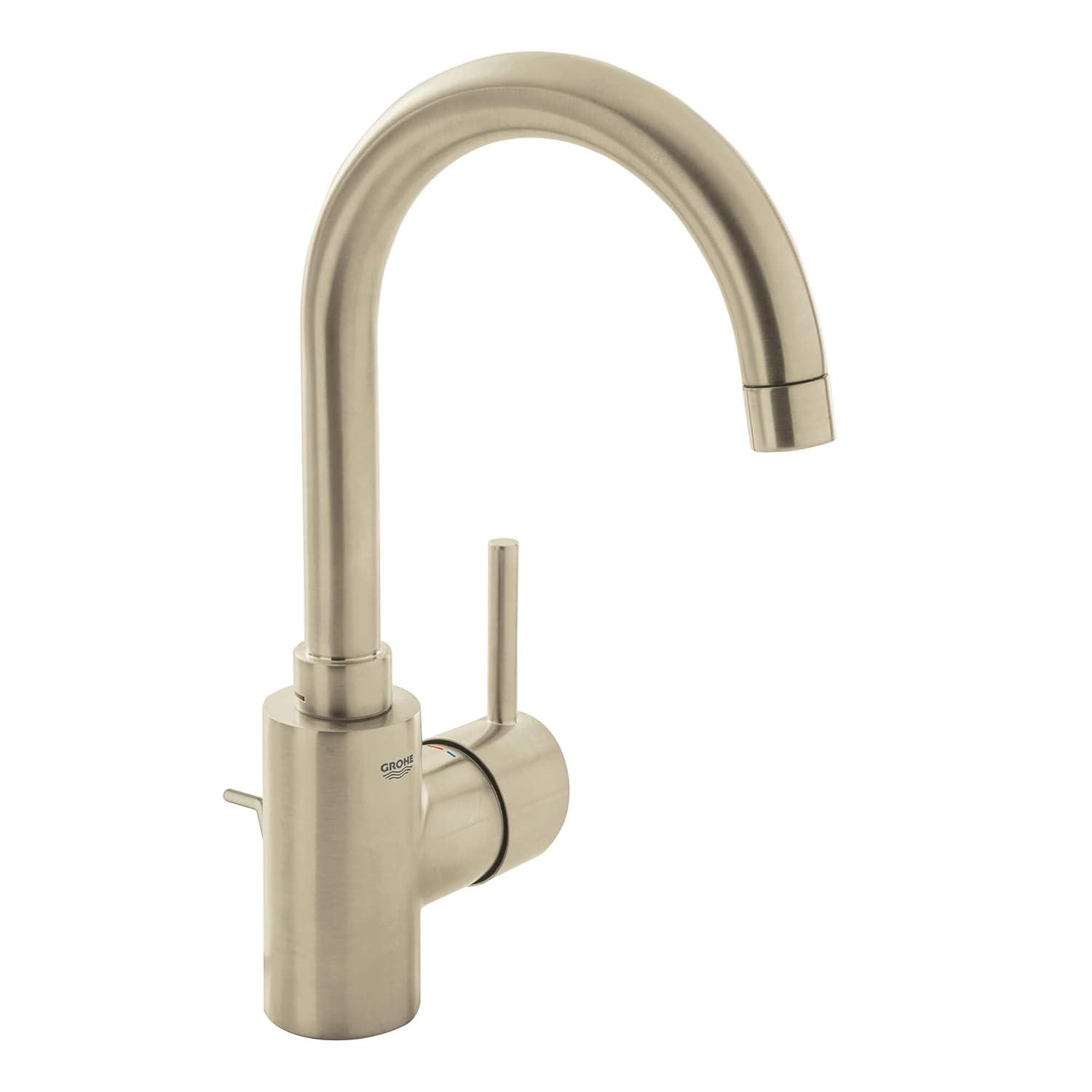 Concetto™ Single Hole Bathroom Faucet with Drain Assembly
