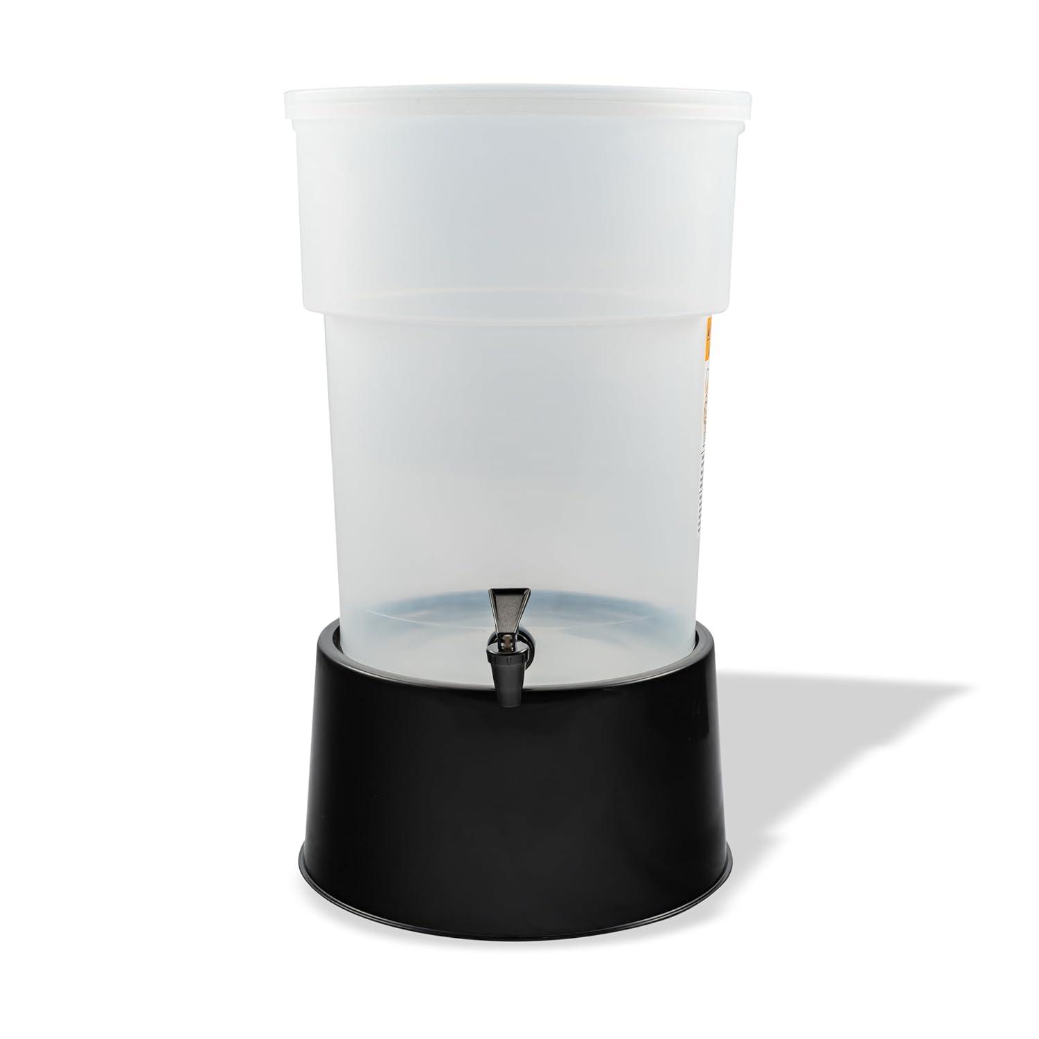 Carlisle 222903 Break-Resistant Beverage Dispenser with Base, 5 Gallon