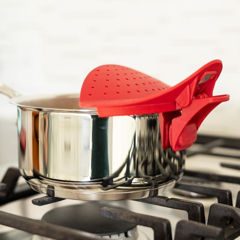 Chef's Planet Strainer - Pasta Strainer, Strainers for Kitchen, Food Strainer, Kitchen Strainer, Grease Strainer, Pot Strainer, Handy Pan, Clip on Strainer for Pots, Household Gadgets (Red)