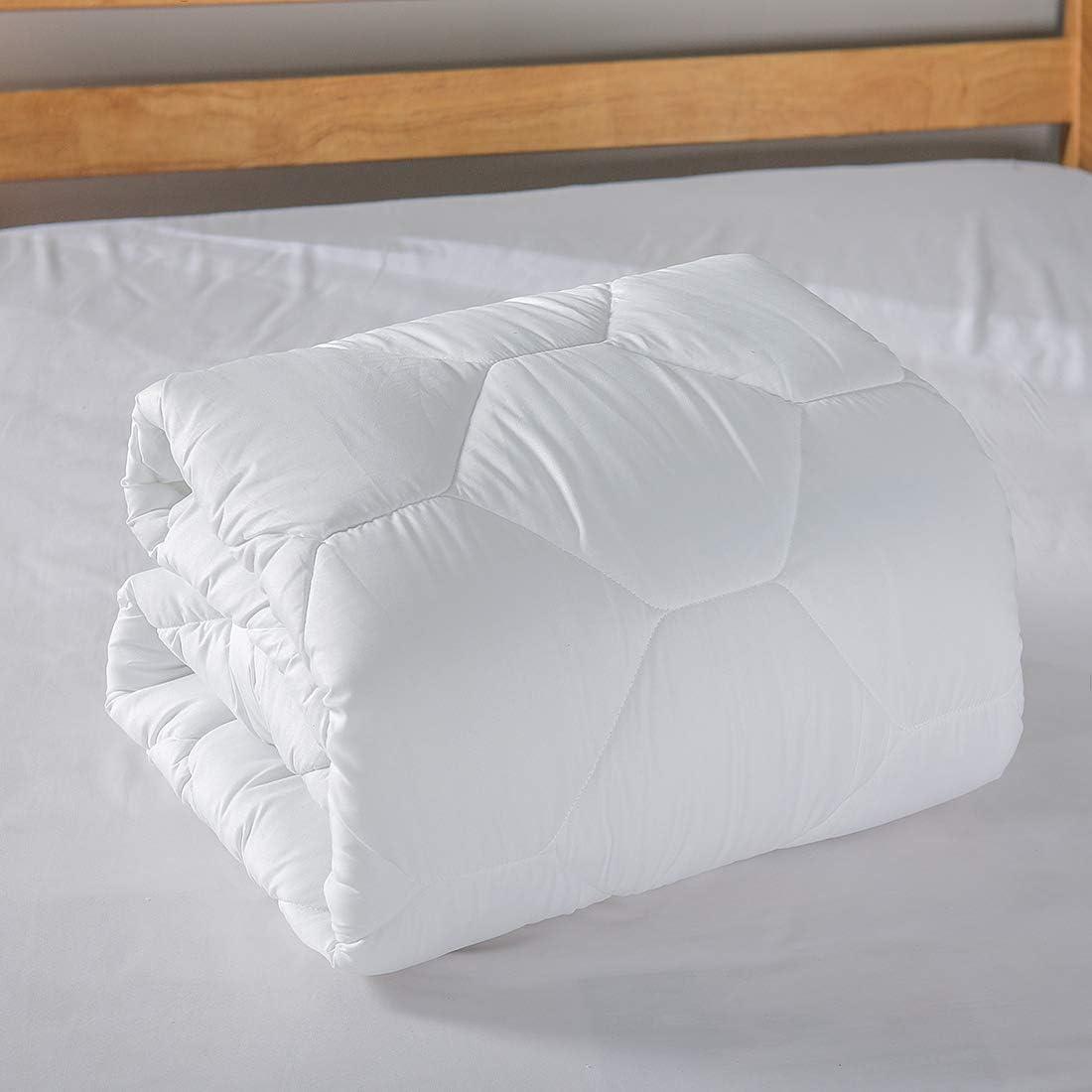 Queen White Down Alternative Quilted Mattress Pad with Deep Pockets