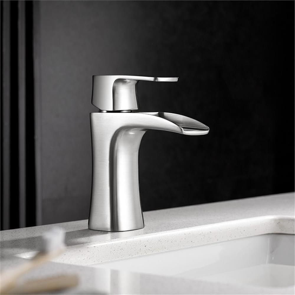 Vinnova Alessandra Single-Lever Vessel Bathroom Faucet in Satin Nickel